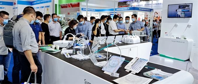 Ayarlanabilir Sütür Tutuculu Özelleştirilmiş 10mm Tek Kullanımlık Hasson Trokar Surgsci 12